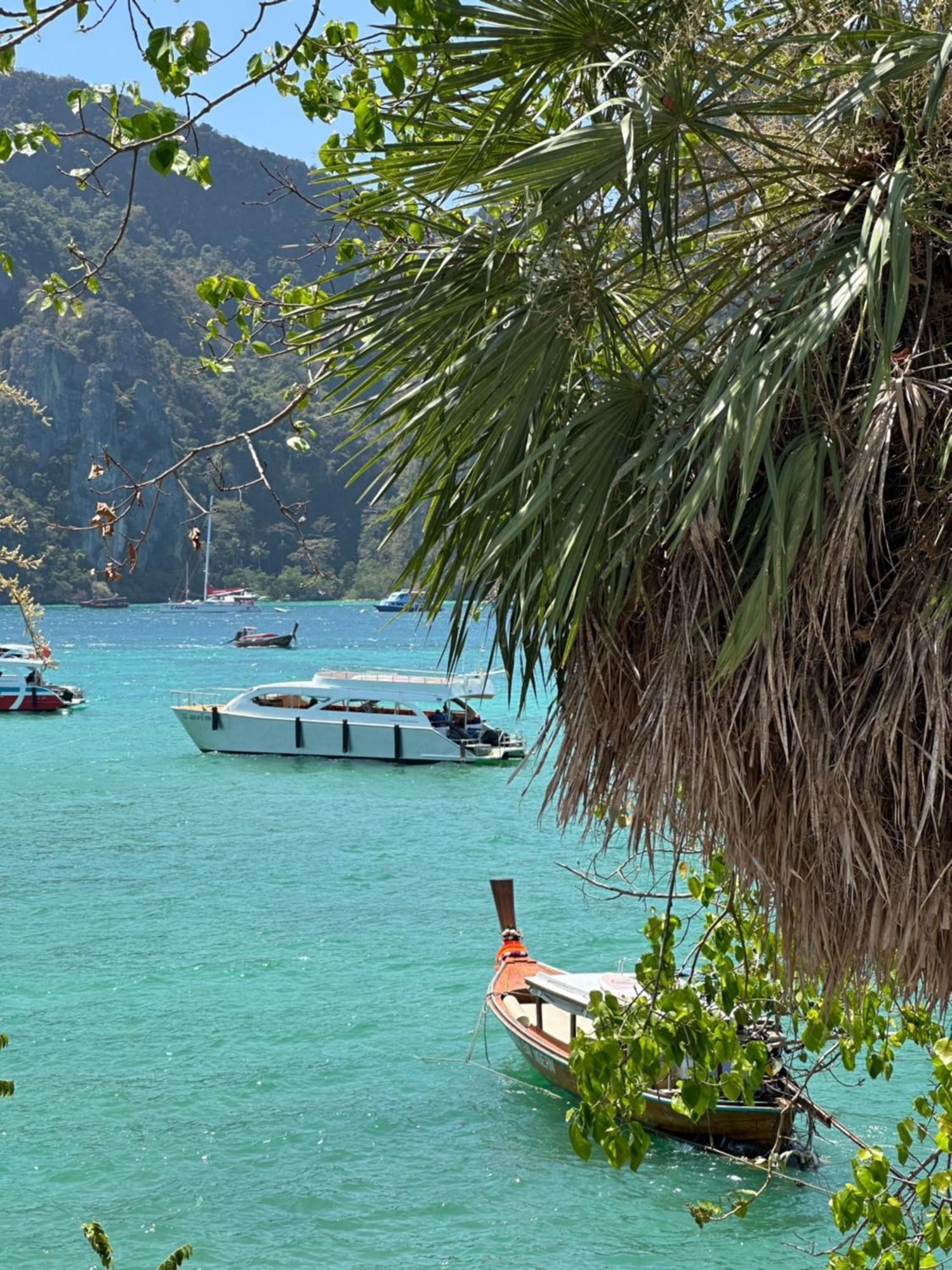 Mild Room Sea View Room For Rent Phi Phi-öarna Exteriör bild